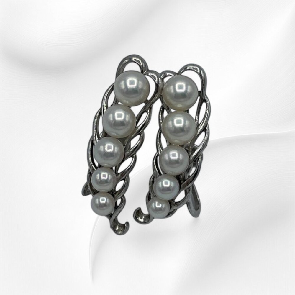 Vintage Mikimoto Sterling Silver White Pearl Screw Back Earrings